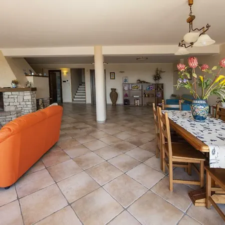 Patrizia Apartment *
